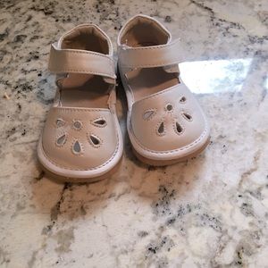 Little Mae Boutique Size 3 baby squeaker shoes